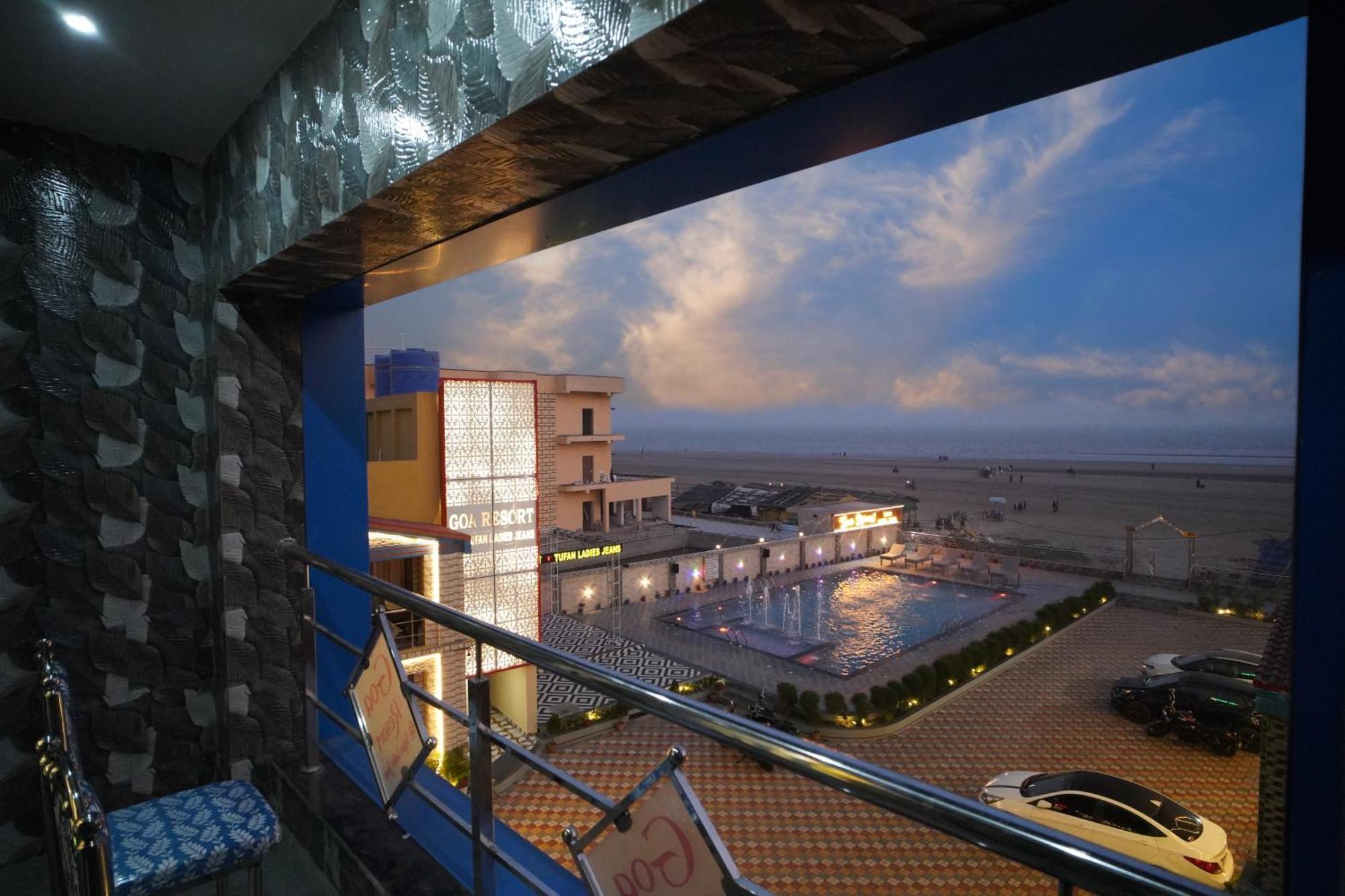 Goa Beach Resort On Beach Mandarmani Exterior foto