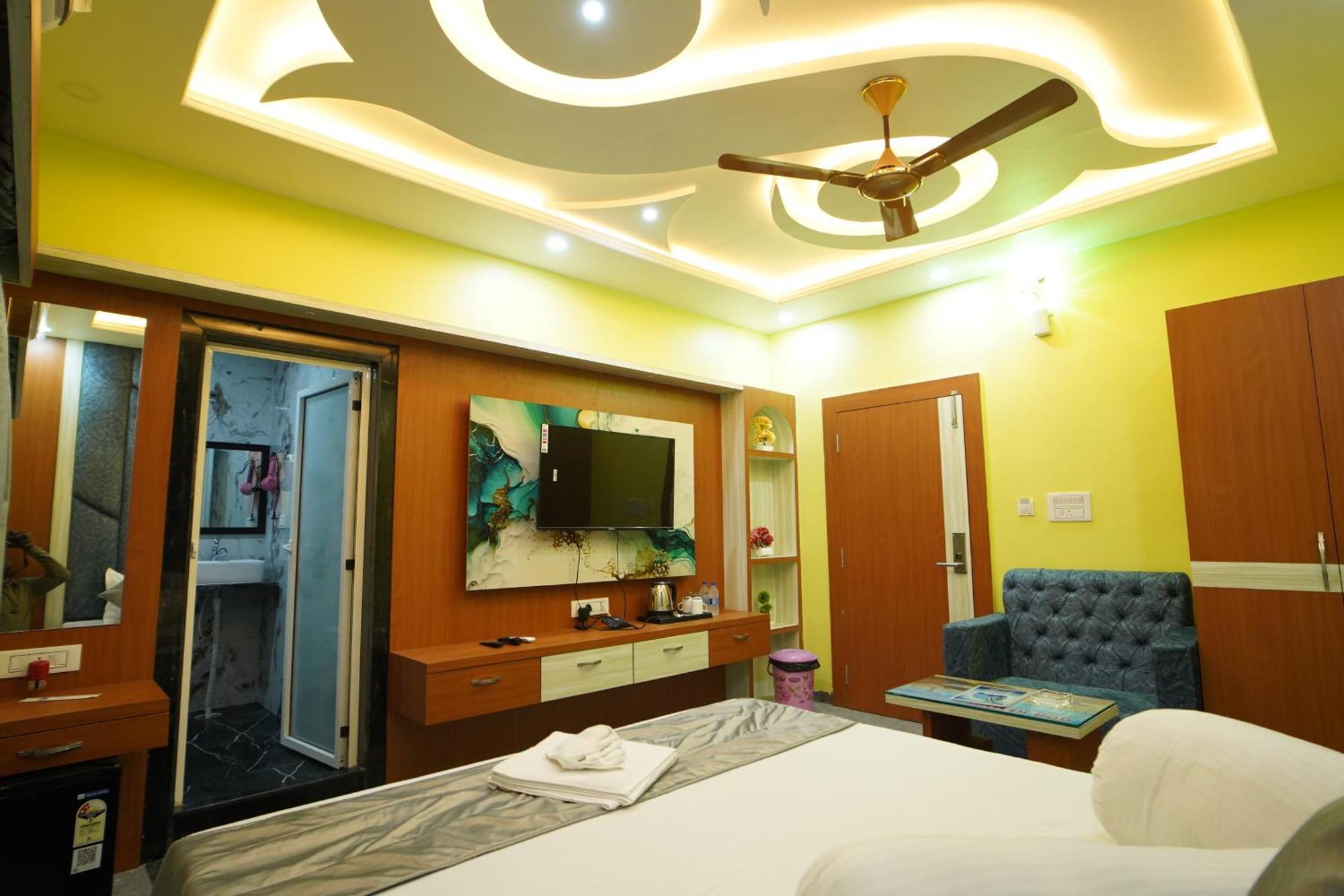 Goa Beach Resort On Beach Mandarmani Exterior foto